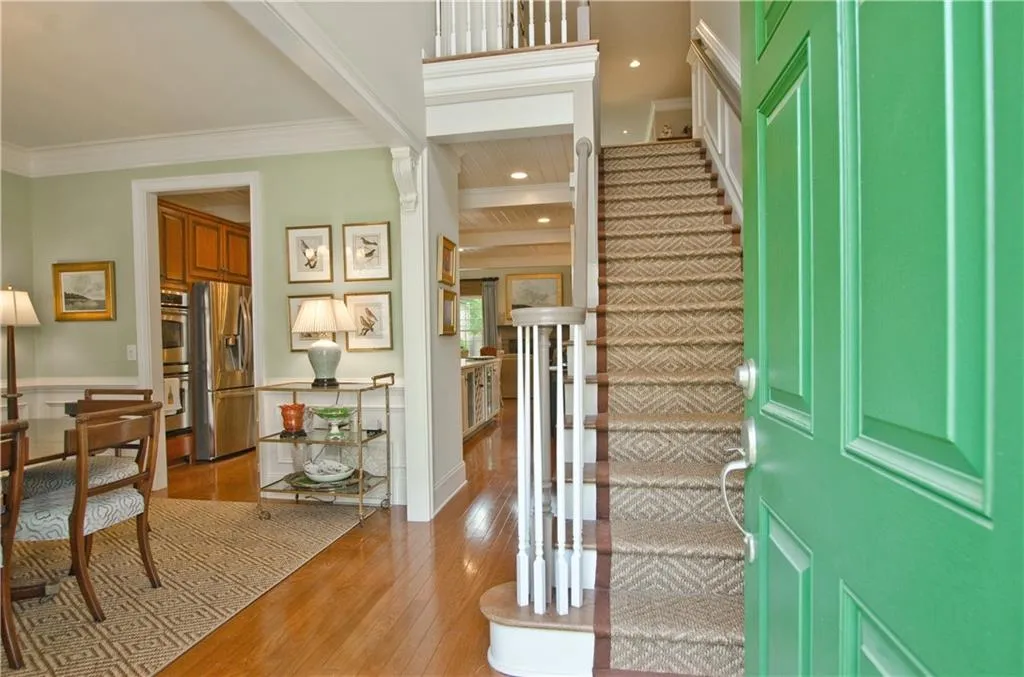 188 Mystic Court, Atlanta, Georgia 30342, 3 Bedrooms Bedrooms, ,3 BathroomsBathrooms,Residential,Sold,188 Mystic Court,7209655