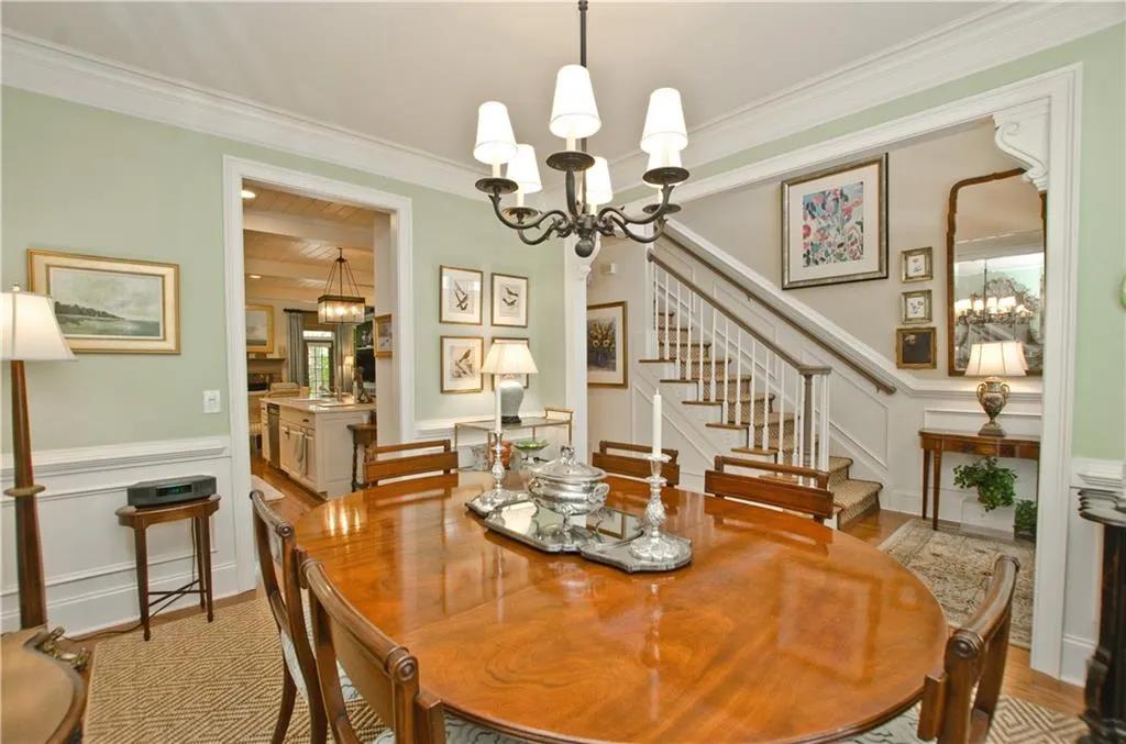 188 Mystic Court, Atlanta, Georgia 30342, 3 Bedrooms Bedrooms, ,3 BathroomsBathrooms,Residential,Sold,188 Mystic Court,7209655