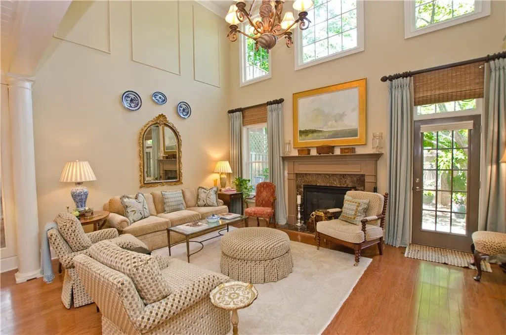 188 Mystic Court, Atlanta, Georgia 30342, 3 Bedrooms Bedrooms, ,3 BathroomsBathrooms,Residential,Sold,188 Mystic Court,7209655