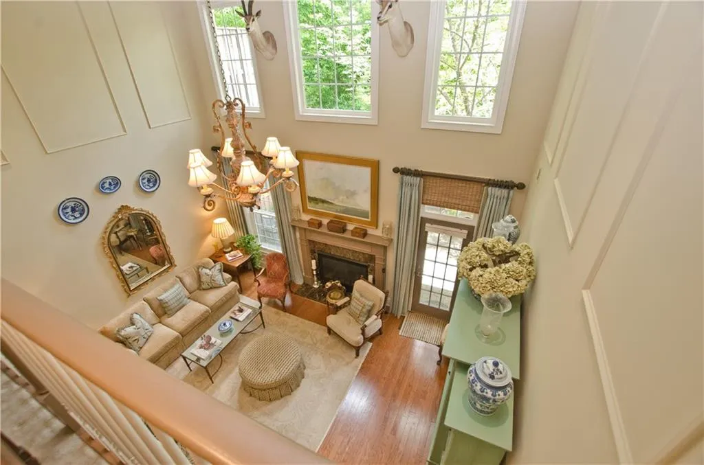 188 Mystic Court, Atlanta, Georgia 30342, 3 Bedrooms Bedrooms, ,3 BathroomsBathrooms,Residential,Sold,188 Mystic Court,7209655