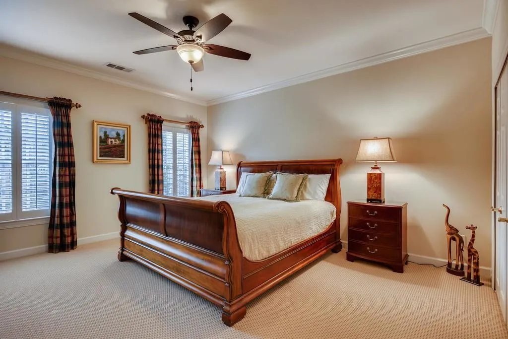 610 Enclave Circle, Sandy Springs, Georgia 30342, 5 Bedrooms Bedrooms, ,4 BathroomsBathrooms,Residential,Sold,610 Enclave Circle,6683545