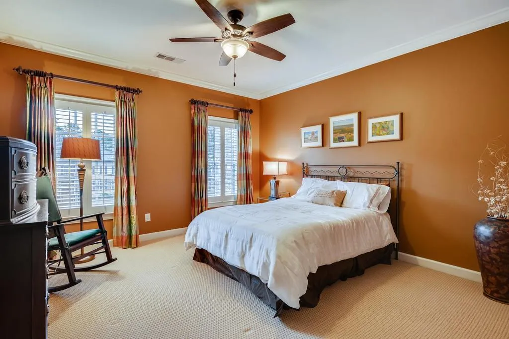 610 Enclave Circle, Sandy Springs, Georgia 30342, 5 Bedrooms Bedrooms, ,4 BathroomsBathrooms,Residential,Sold,610 Enclave Circle,6683545