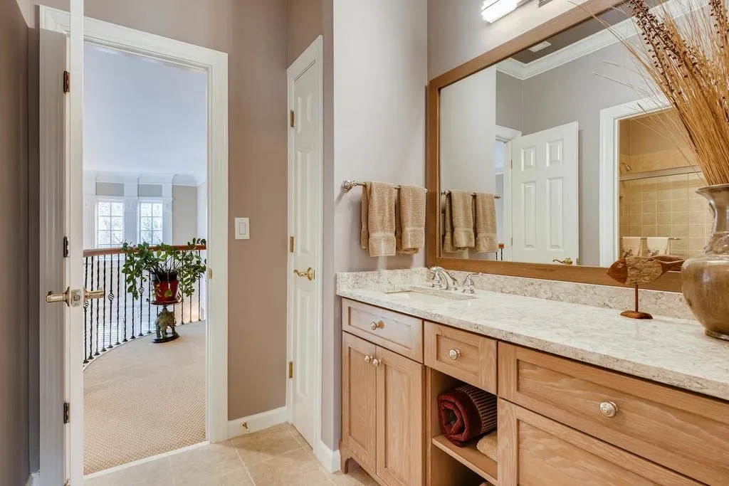 610 Enclave Circle, Sandy Springs, Georgia 30342, 5 Bedrooms Bedrooms, ,4 BathroomsBathrooms,Residential,Sold,610 Enclave Circle,6683545