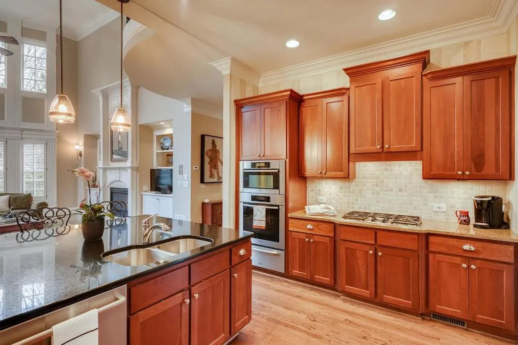 610 Enclave Circle, Sandy Springs, Georgia 30342, 5 Bedrooms Bedrooms, ,4 BathroomsBathrooms,Residential,Sold,610 Enclave Circle,6683545