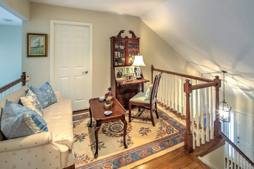 405 Greenlaurel Drive, Atlanta, Georgia 30342, 3 Bedrooms Bedrooms, ,3 BathroomsBathrooms,Residential,Sold,405 Greenlaurel Drive,5871769