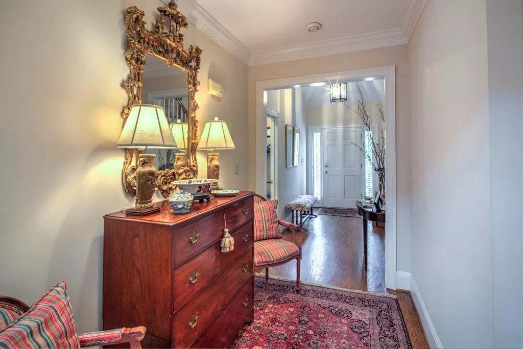 405 Greenlaurel Drive, Atlanta, Georgia 30342, 3 Bedrooms Bedrooms, ,3 BathroomsBathrooms,Residential,Sold,405 Greenlaurel Drive,5871769