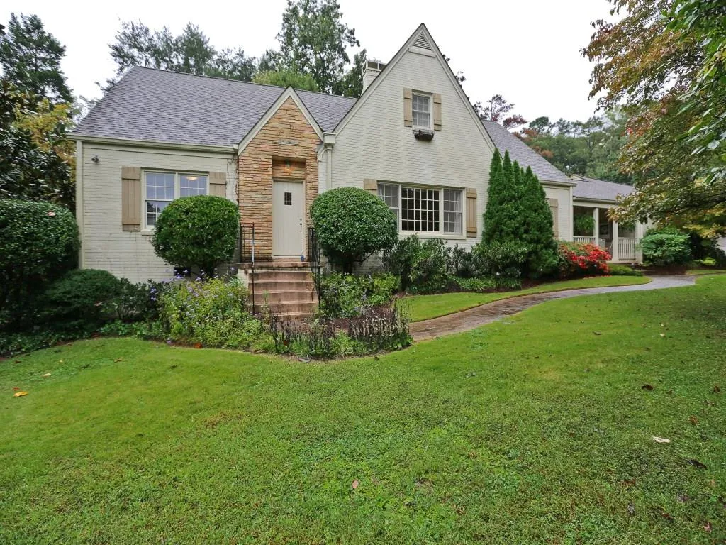 4840 Kendall Court, Sandy Springs, Georgia 30342, 5 Bedrooms Bedrooms, ,4 BathroomsBathrooms,Residential,Sold,4840 Kendall Court,5599827