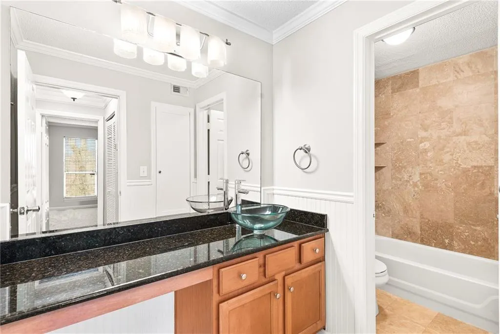 543 Granville Court, Sandy Springs, Georgia 30328, 1 Bedroom Bedrooms, ,1 BathroomBathrooms,Residential,Sold,543 Granville Court,6844295