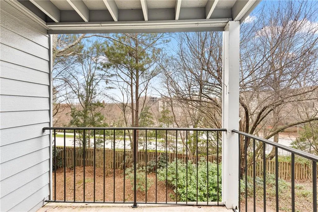 543 Granville Court, Sandy Springs, Georgia 30328, 1 Bedroom Bedrooms, ,1 BathroomBathrooms,Residential,Sold,543 Granville Court,6844295