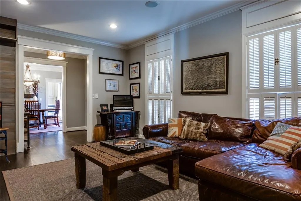 6440 Vernon Woods Drive, Atlanta, Georgia 30328, 3 Bedrooms Bedrooms, ,2 BathroomsBathrooms,Residential,Sold,6440 Vernon Woods Drive,5816888