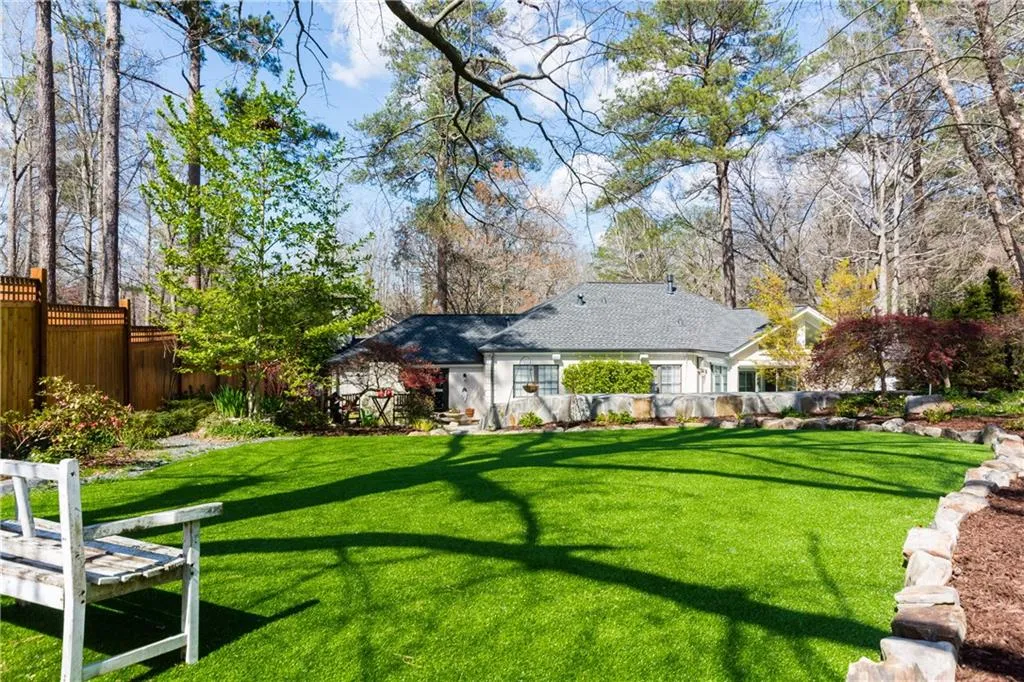 6440 Vernon Woods Drive, Atlanta, Georgia 30328, 3 Bedrooms Bedrooms, ,2 BathroomsBathrooms,Residential,Sold,6440 Vernon Woods Drive,5816888