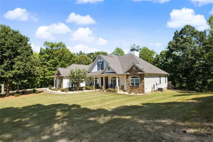 553 Bud Davis Road, Newnan, Georgia 30263
