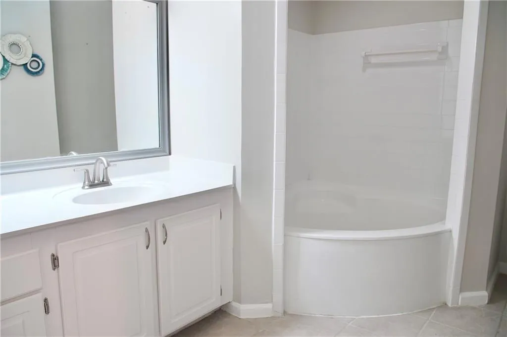 970 Sidney Marcus Boulevard Ne Unit 2203, Atlanta, Georgia 30324, 1 Bedroom Bedrooms, ,1 BathroomBathrooms,Residential,For Sale,970 Sidney Marcus Boulevard Ne Unit 2203,7553299