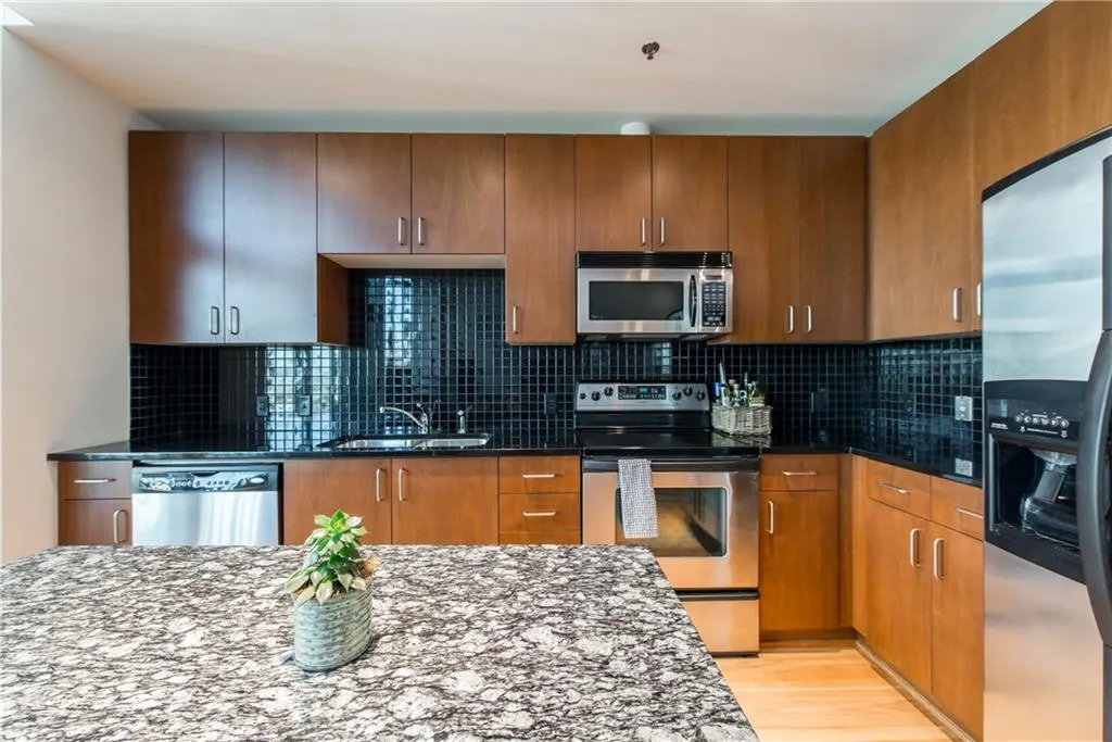 943 Peachtree Street Ne Unit 1303, Atlanta, Georgia 30309, 1 Bedroom Bedrooms, ,1 BathroomBathrooms,Residential,Sold,943 Peachtree Street Ne Unit 1303,5609540