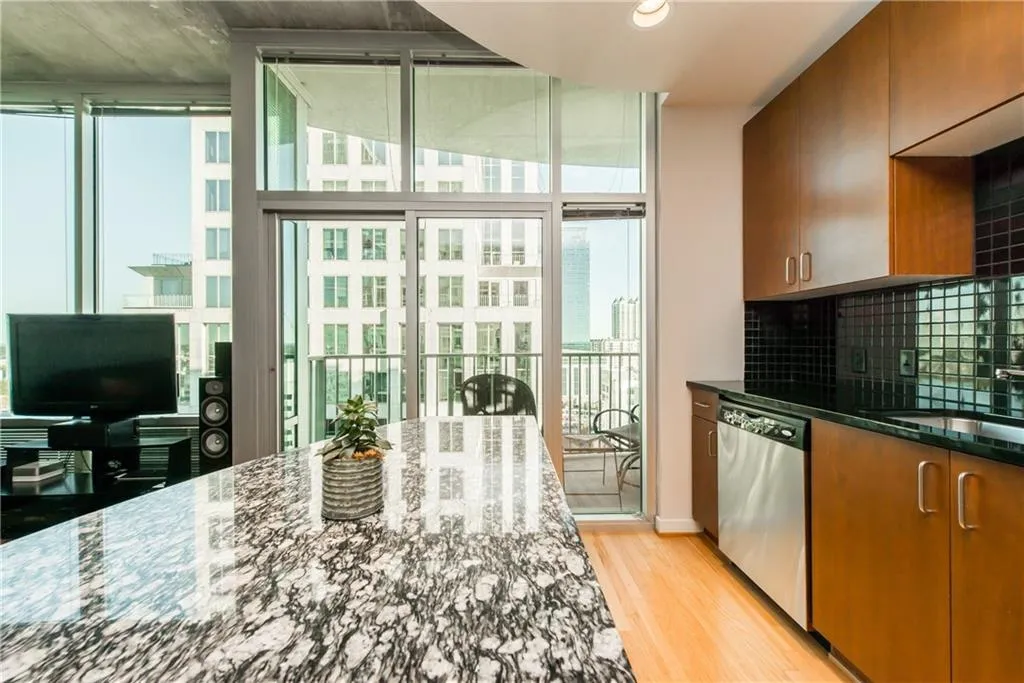 943 Peachtree Street Ne Unit 1303, Atlanta, Georgia 30309, 1 Bedroom Bedrooms, ,1 BathroomBathrooms,Residential,Sold,943 Peachtree Street Ne Unit 1303,5609540