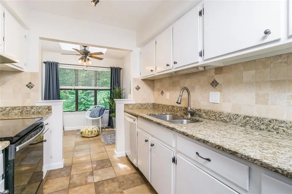 2015 Huntingdon Chase, Sandy Springs, Georgia 30350, 2 Bedrooms Bedrooms, ,2 BathroomsBathrooms,Residential,Sold,2015 Huntingdon Chase,7063392 2015 Huntingdon Chase, Sandy Springs, Georgia 30350, 2 Bedrooms Bedrooms, ,2 BathroomsBathrooms,Residential,Sold,2015 Huntingdon Chase,7063392