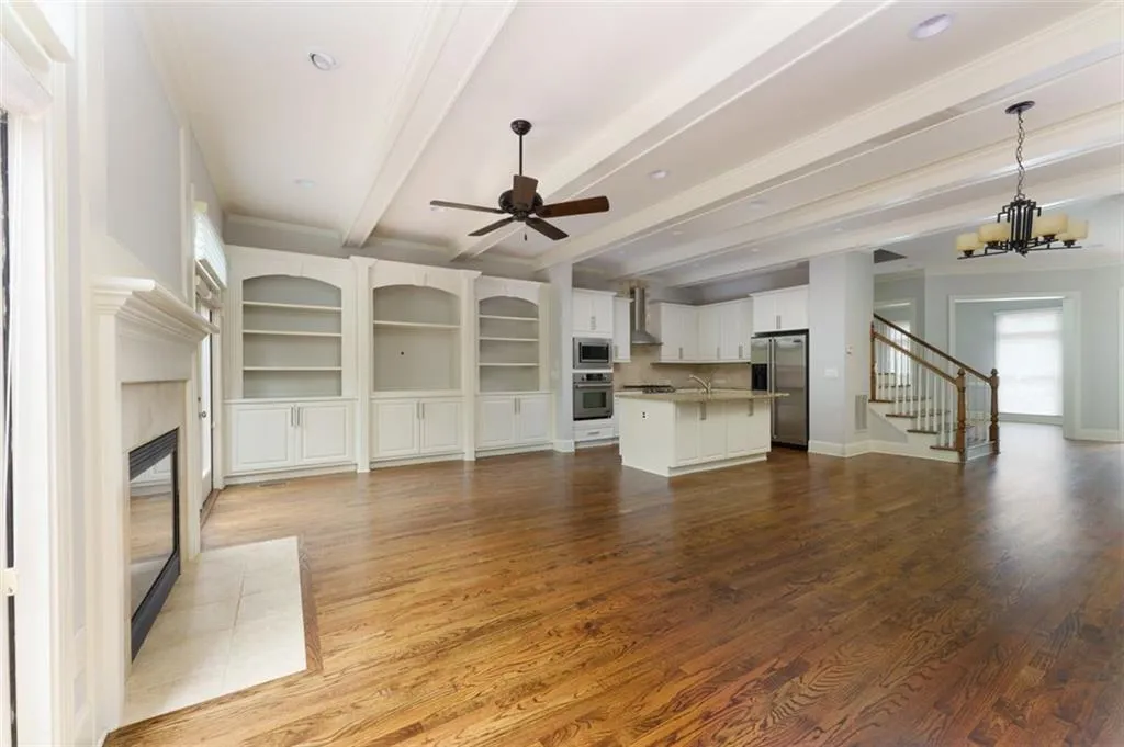 687 Lockton Place, Atlanta, Georgia 30342, 4 Bedrooms Bedrooms, ,4 BathroomsBathrooms,Residential,Sold,687 Lockton Place,7029356