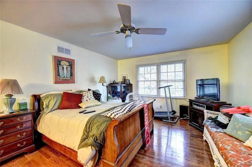 7435 Twin Branch Road, Sandy Springs, Georgia 30328, 5 Bedrooms Bedrooms, ,4 BathroomsBathrooms,Residential,Sold,7435 Twin Branch Road,6088127