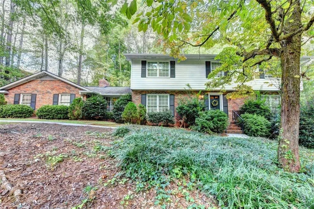 7435 Twin Branch Road, Sandy Springs, Georgia 30328, 5 Bedrooms Bedrooms, ,4 BathroomsBathrooms,Residential,Sold,7435 Twin Branch Road,6088127