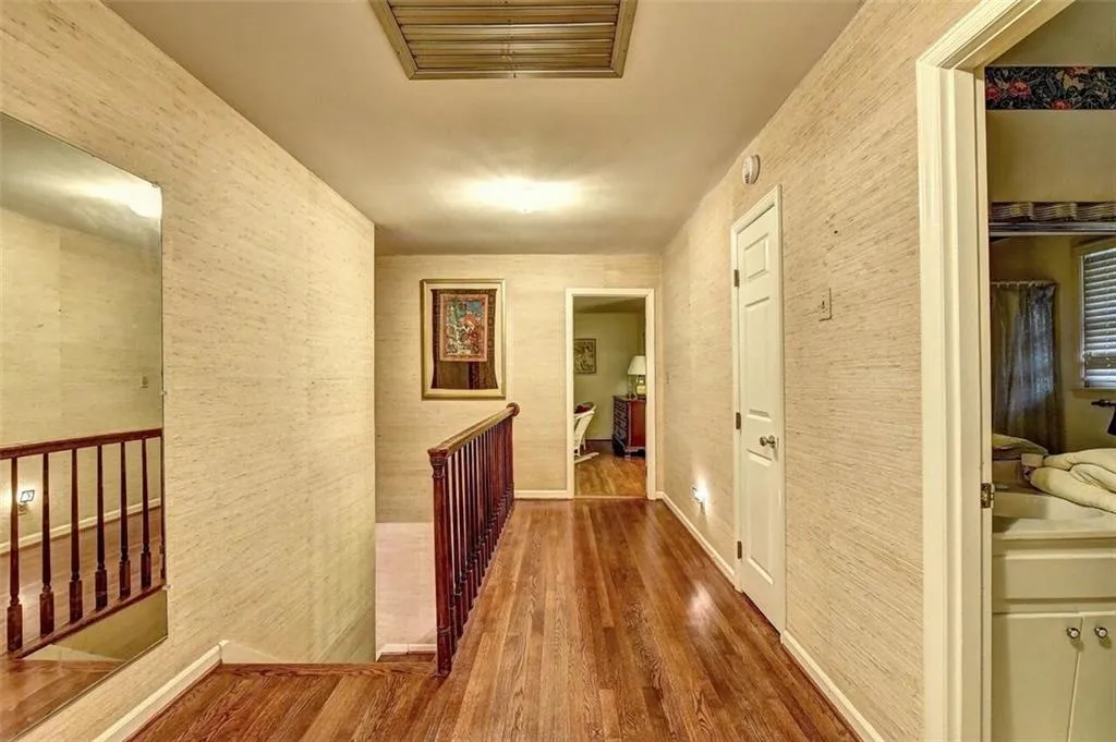 7435 Twin Branch Road, Sandy Springs, Georgia 30328, 5 Bedrooms Bedrooms, ,4 BathroomsBathrooms,Residential,Sold,7435 Twin Branch Road,6088127