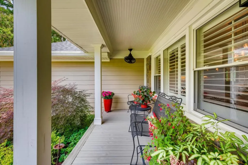 5901 Hilderbrand Drive, Atlanta, Georgia 30328, 5 Bedrooms Bedrooms, ,3 BathroomsBathrooms,Residential,Sold,5901 Hilderbrand Drive,6738661