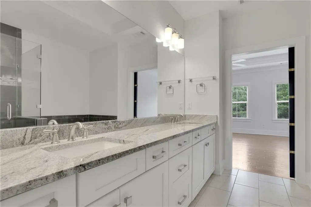64 Yorkshire Place, Atlanta, Georgia 30328, 3 Bedrooms Bedrooms, ,3 BathroomsBathrooms,Residential,Sold,64 Yorkshire Place,7208282