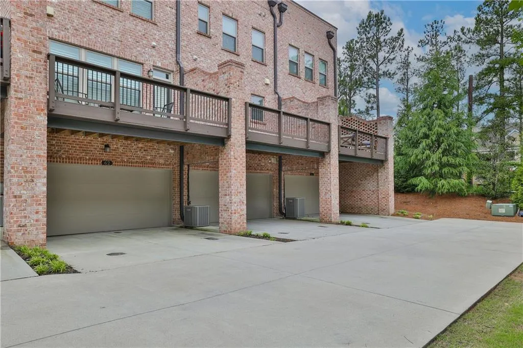 64 Yorkshire Place, Atlanta, Georgia 30328, 3 Bedrooms Bedrooms, ,3 BathroomsBathrooms,Residential,Sold,64 Yorkshire Place,7208282