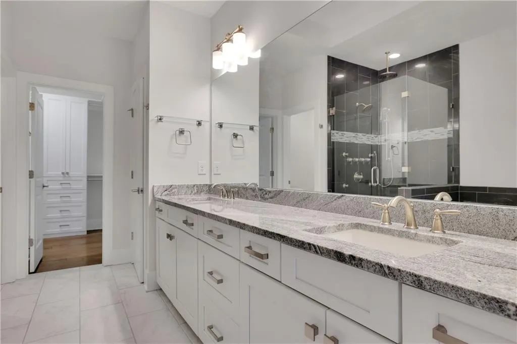 64 Yorkshire Place, Atlanta, Georgia 30328, 3 Bedrooms Bedrooms, ,3 BathroomsBathrooms,Residential,Sold,64 Yorkshire Place,7208282