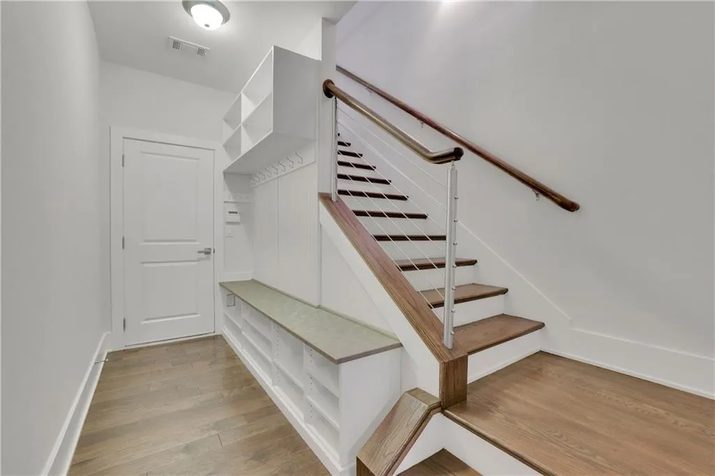 64 Yorkshire Place, Atlanta, Georgia 30328, 3 Bedrooms Bedrooms, ,3 BathroomsBathrooms,Residential,Sold,64 Yorkshire Place,7208282