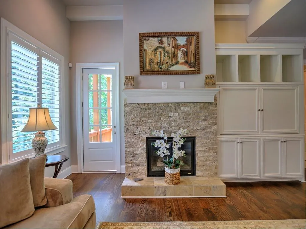 475 Glencourtney Drive, Sandy Springs, Georgia 30328, 6 Bedrooms Bedrooms, ,5 BathroomsBathrooms,Residential,Sold,475 Glencourtney Drive,6595597