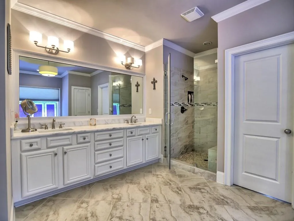 475 Glencourtney Drive, Sandy Springs, Georgia 30328, 6 Bedrooms Bedrooms, ,5 BathroomsBathrooms,Residential,Sold,475 Glencourtney Drive,6595597