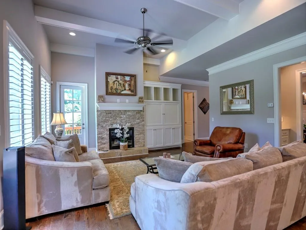 475 Glencourtney Drive, Sandy Springs, Georgia 30328, 6 Bedrooms Bedrooms, ,5 BathroomsBathrooms,Residential,Sold,475 Glencourtney Drive,6595597