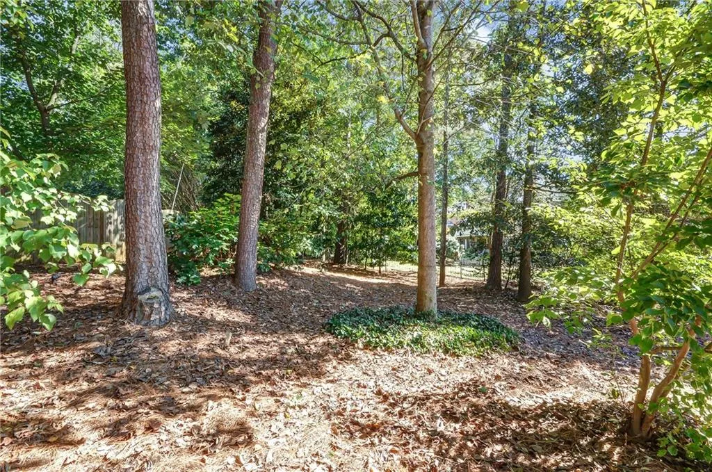 755 Amster Green Drive, Sandy Springs, Georgia 30350, 4 Bedrooms Bedrooms, ,2 BathroomsBathrooms,Residential,Sold,755 Amster Green Drive,6086677