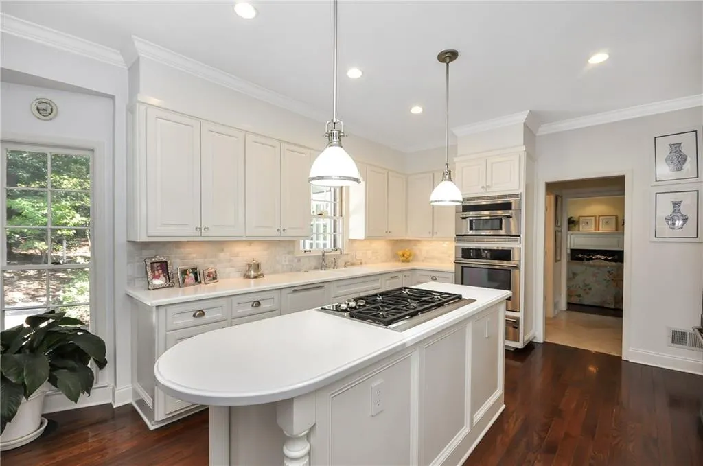 755 Amster Green Drive, Sandy Springs, Georgia 30350, 4 Bedrooms Bedrooms, ,2 BathroomsBathrooms,Residential,Sold,755 Amster Green Drive,6086677