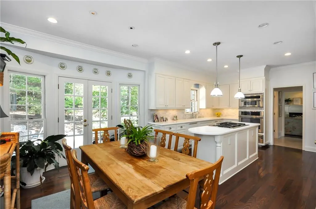 755 Amster Green Drive, Sandy Springs, Georgia 30350, 4 Bedrooms Bedrooms, ,2 BathroomsBathrooms,Residential,Sold,755 Amster Green Drive,6086677
