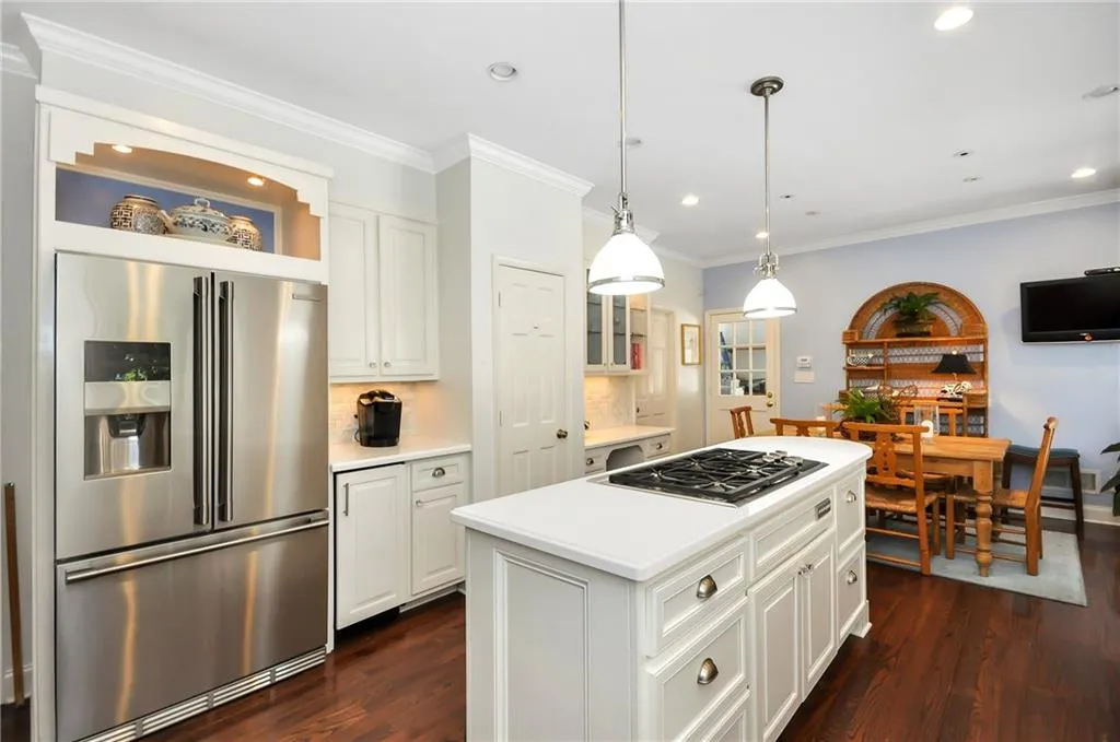 755 Amster Green Drive, Sandy Springs, Georgia 30350, 4 Bedrooms Bedrooms, ,2 BathroomsBathrooms,Residential,Sold,755 Amster Green Drive,6086677