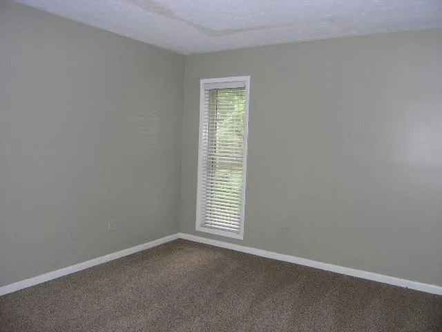 8740 Roswell Road Unit 3b, Sandy Springs, Georgia 30350, 3 Bedrooms Bedrooms, ,2 BathroomsBathrooms,Residential,Sold,8740 Roswell Road Unit 3b,5983033