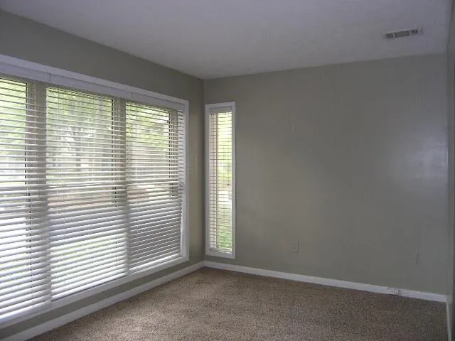 8740 Roswell Road Unit 3b, Sandy Springs, Georgia 30350, 3 Bedrooms Bedrooms, ,2 BathroomsBathrooms,Residential,Sold,8740 Roswell Road Unit 3b,5983033