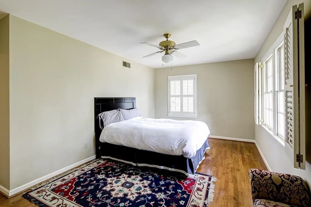 710 Spalding Drive, Sandy Springs, Georgia 30328, 4 Bedrooms Bedrooms, ,2 BathroomsBathrooms,Residential,Sold,710 Spalding Drive,5806900
