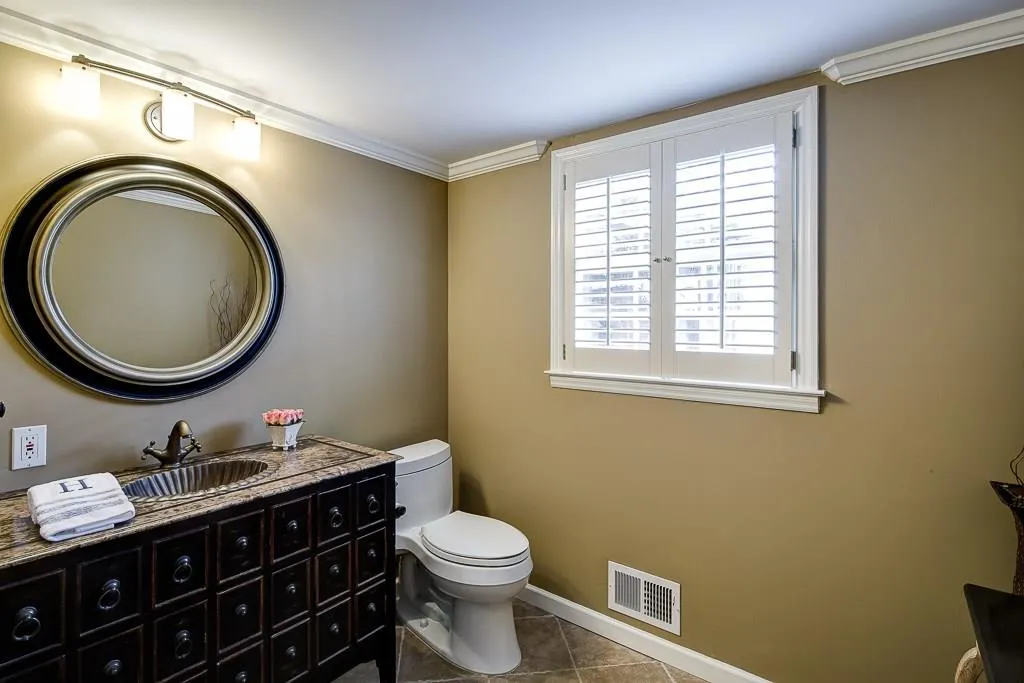 710 Spalding Drive, Sandy Springs, Georgia 30328, 4 Bedrooms Bedrooms, ,2 BathroomsBathrooms,Residential,Sold,710 Spalding Drive,5806900