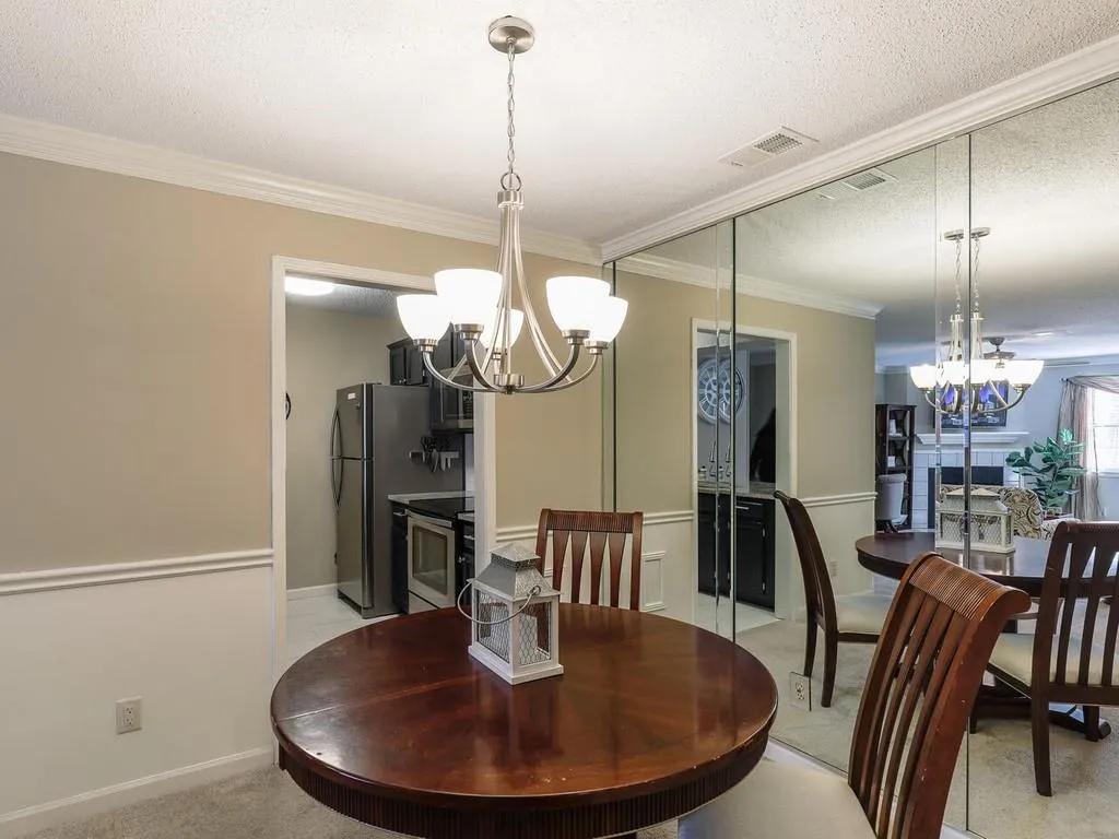 610 Barrington Hills Drive, Atlanta, Georgia 30350, 2 Bedrooms Bedrooms, ,2 BathroomsBathrooms,Residential,Sold,610 Barrington Hills Drive,6830609
