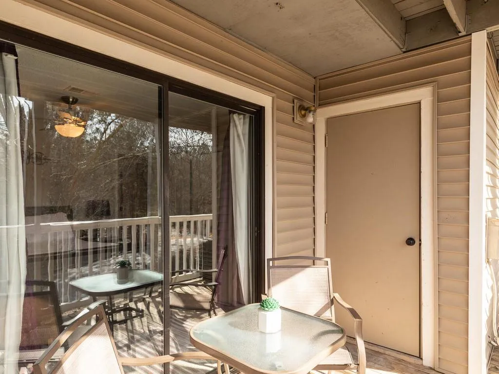 610 Barrington Hills Drive, Atlanta, Georgia 30350, 2 Bedrooms Bedrooms, ,2 BathroomsBathrooms,Residential,Sold,610 Barrington Hills Drive,6830609