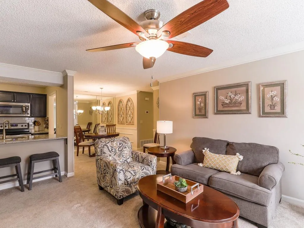 610 Barrington Hills Drive, Atlanta, Georgia 30350, 2 Bedrooms Bedrooms, ,2 BathroomsBathrooms,Residential,Sold,610 Barrington Hills Drive,6830609