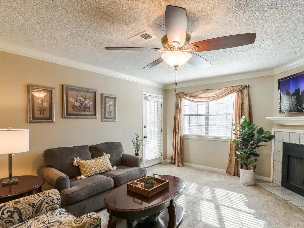 610 Barrington Hills Drive, Atlanta, Georgia 30350, 2 Bedrooms Bedrooms, ,2 BathroomsBathrooms,Residential,Sold,610 Barrington Hills Drive,6830609