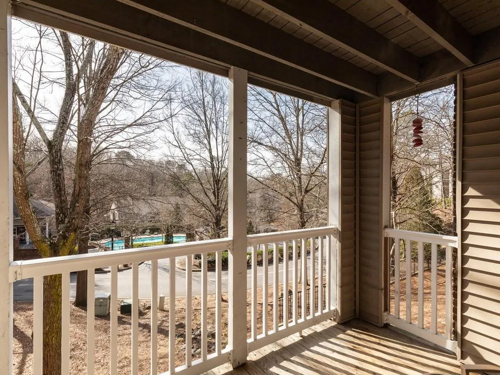 610 Barrington Hills Drive, Atlanta, Georgia 30350, 2 Bedrooms Bedrooms, ,2 BathroomsBathrooms,Residential,Sold,610 Barrington Hills Drive,6830609