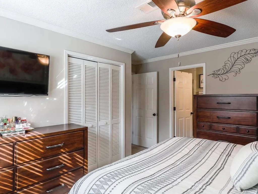 610 Barrington Hills Drive, Atlanta, Georgia 30350, 2 Bedrooms Bedrooms, ,2 BathroomsBathrooms,Residential,Sold,610 Barrington Hills Drive,6830609
