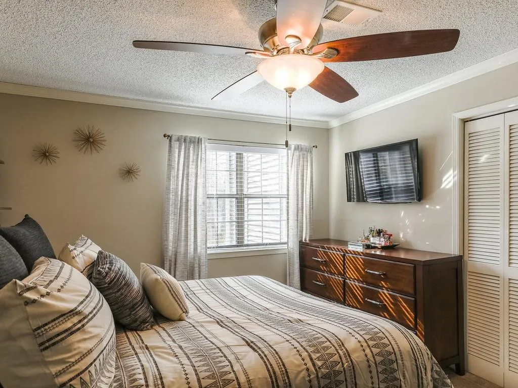 610 Barrington Hills Drive, Atlanta, Georgia 30350, 2 Bedrooms Bedrooms, ,2 BathroomsBathrooms,Residential,Sold,610 Barrington Hills Drive,6830609