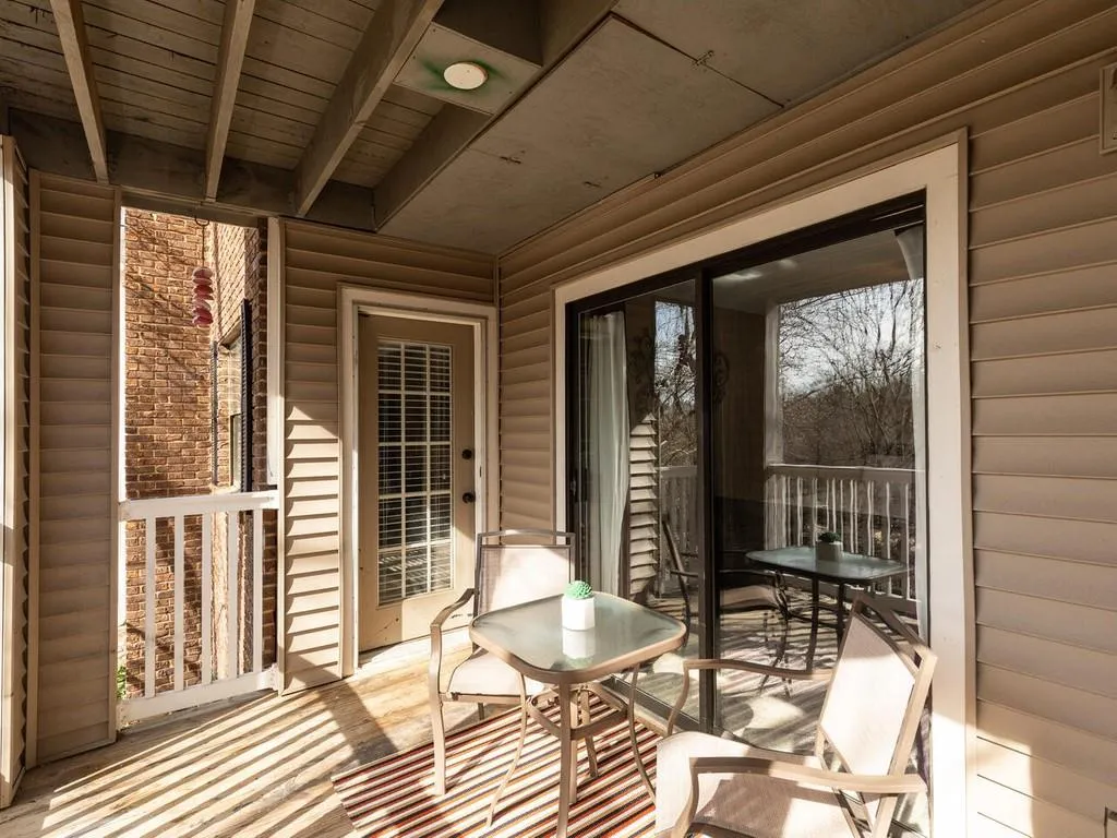 610 Barrington Hills Drive, Atlanta, Georgia 30350, 2 Bedrooms Bedrooms, ,2 BathroomsBathrooms,Residential,Sold,610 Barrington Hills Drive,6830609
