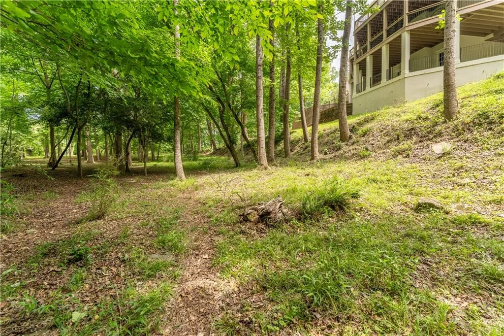 8470 Lazy Oaks Court, Atlanta, Georgia 30350, 8 Bedrooms Bedrooms, ,5 BathroomsBathrooms,Residential,For Sale,8470 Lazy Oaks Court,7582461