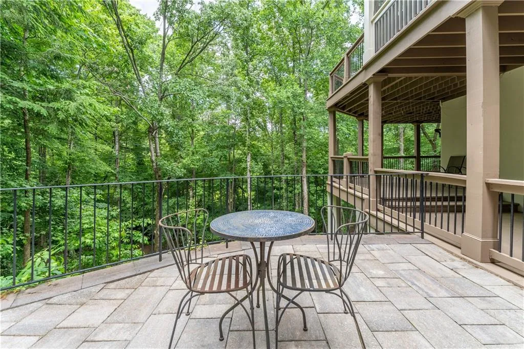 8470 Lazy Oaks Court, Atlanta, Georgia 30350, 8 Bedrooms Bedrooms, ,5 BathroomsBathrooms,Residential,For Sale,8470 Lazy Oaks Court,7582461
